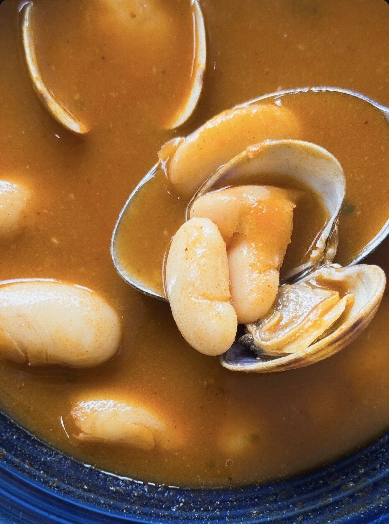 Alubias estofadas con almejas, del menú
